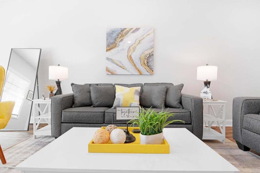 קלארקסוויל Make Lemonade In Luxury W King Bed And Free Parking Plus 40 Minutes To Nashville מראה חיצוני תמונה
